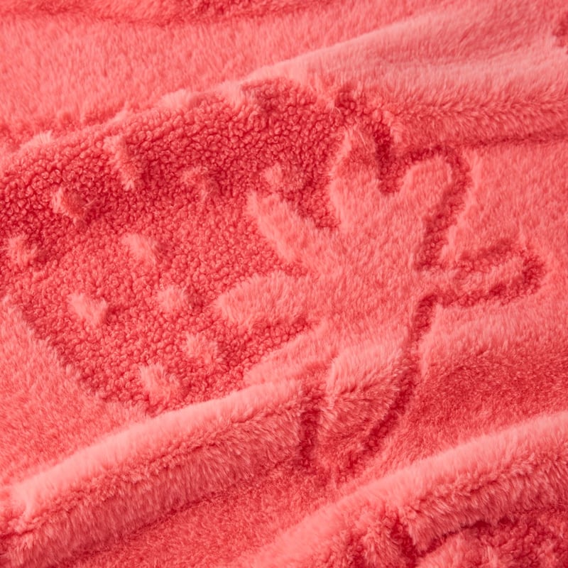 Estonia Summer Strawberry Berry Throw