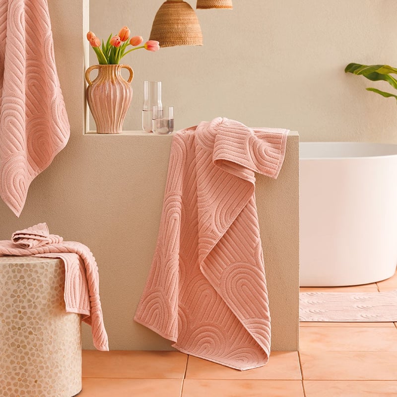 Archie Apricot Ice Bath Mat