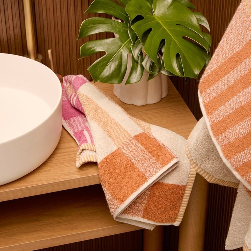 Fletcher Check Boysenberry Multi Towel Range