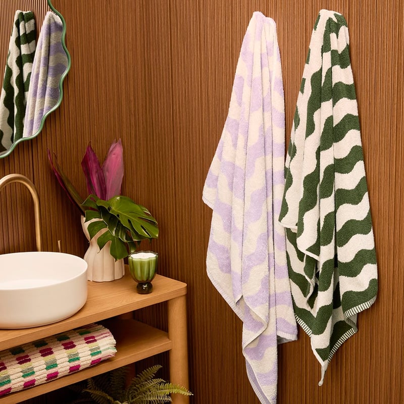 Wave Spinach Towel Range
