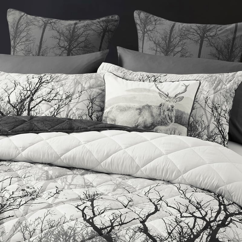Boscage Black Coverlet Set