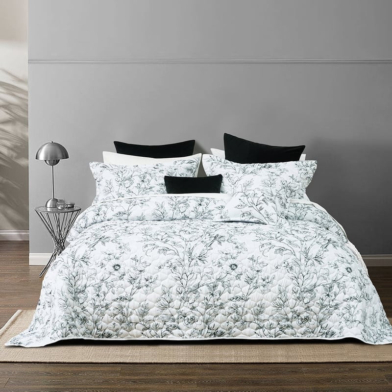 Gracie White Bedspread Set + Separates