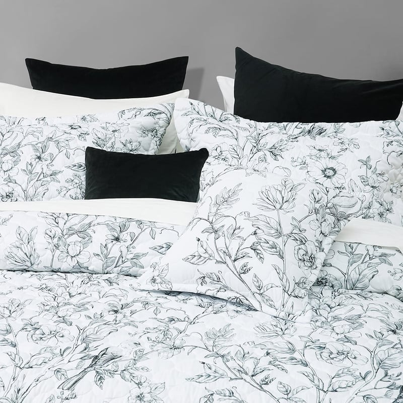 Gracie White Bedspread Set + Separates