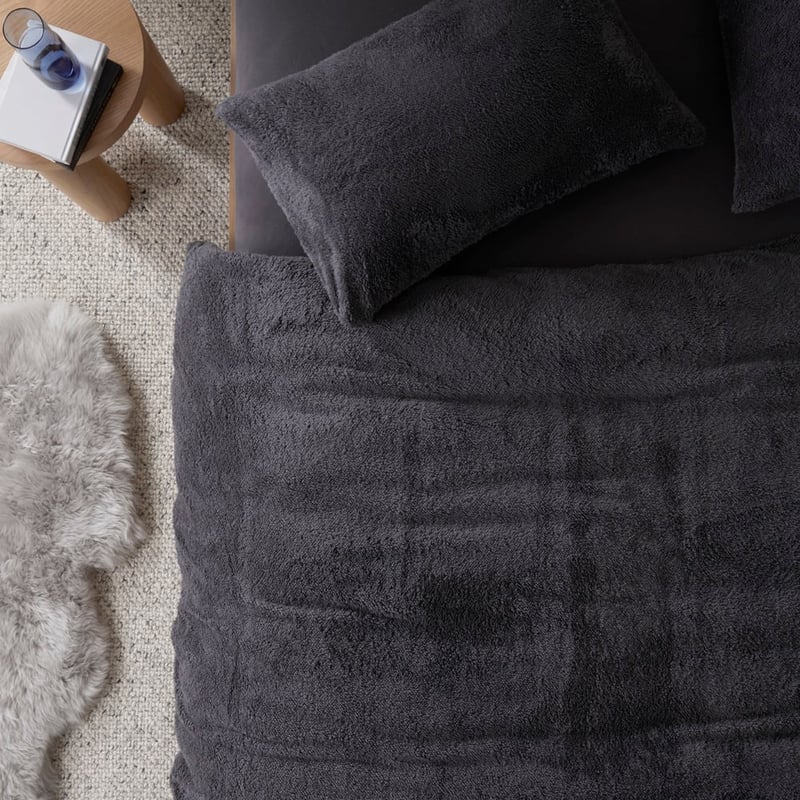 Sherpa Plain Charcoal Quilt Cover Set