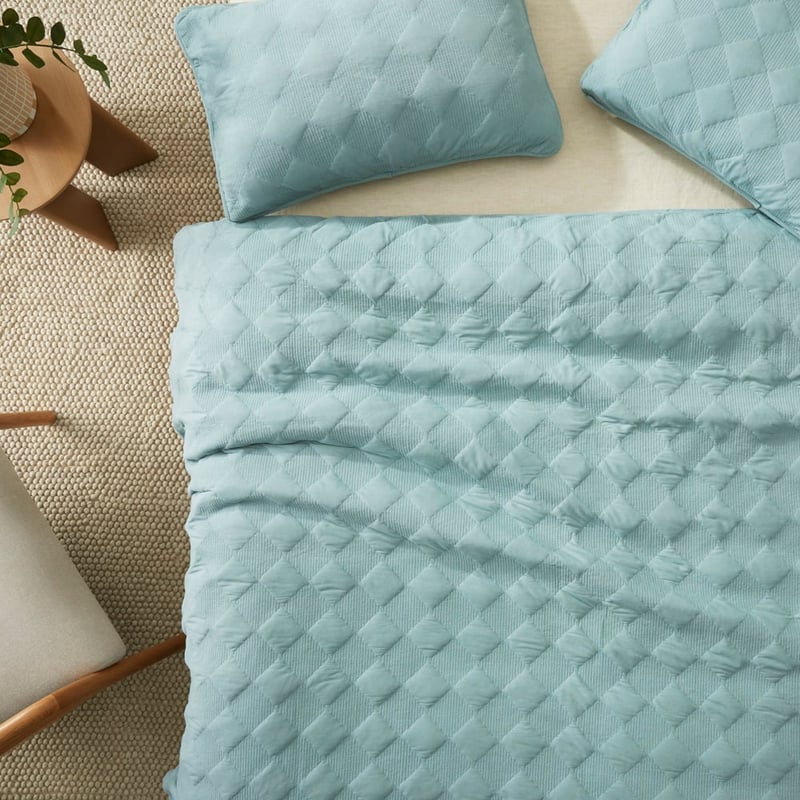 Hugo Sage Quilted Quilt Cover Set