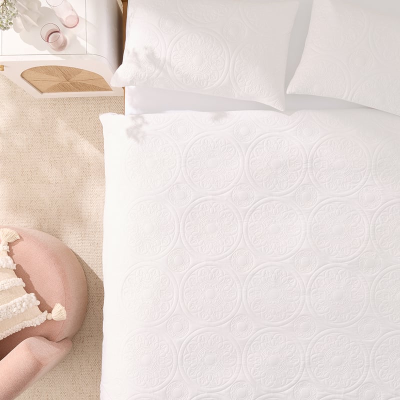 Eloise White Microfibre Quilted Quilt Cover Set