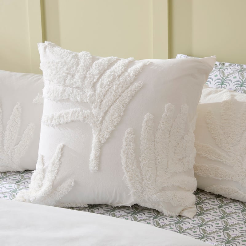 Koa Off White Tufted Pillowcases