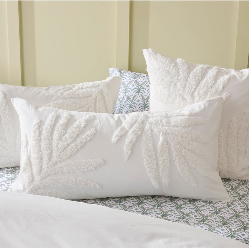 Koa Off White Tufted Pillowcases