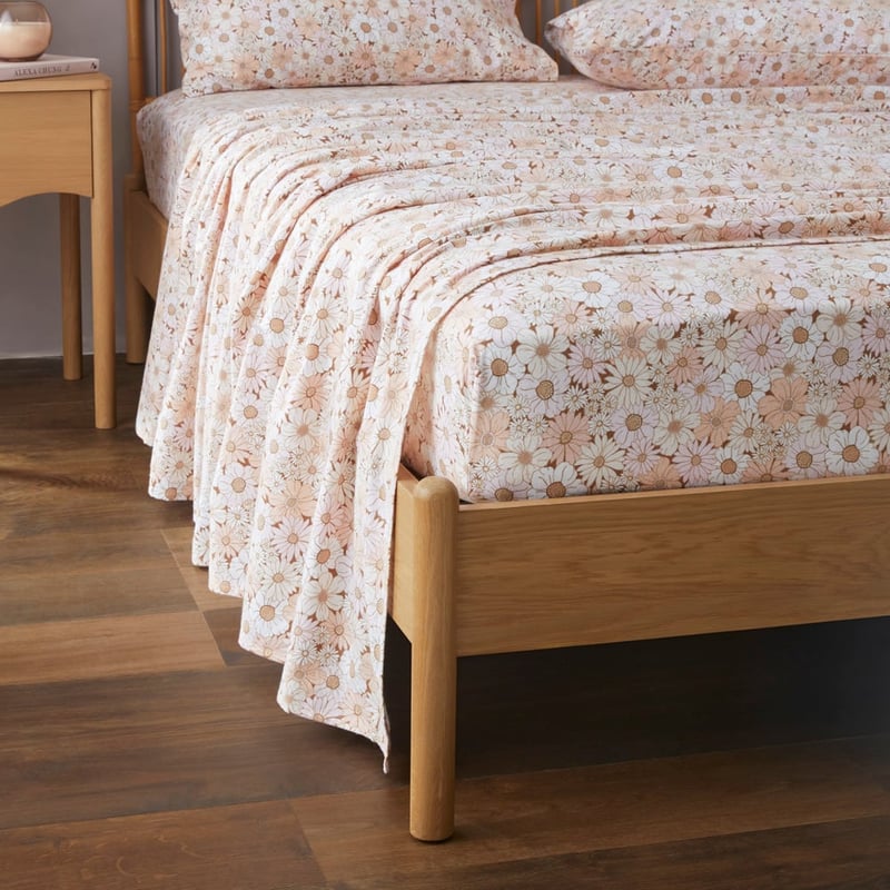 Flannelette Printed Daisy Fields Pink Sheet Set