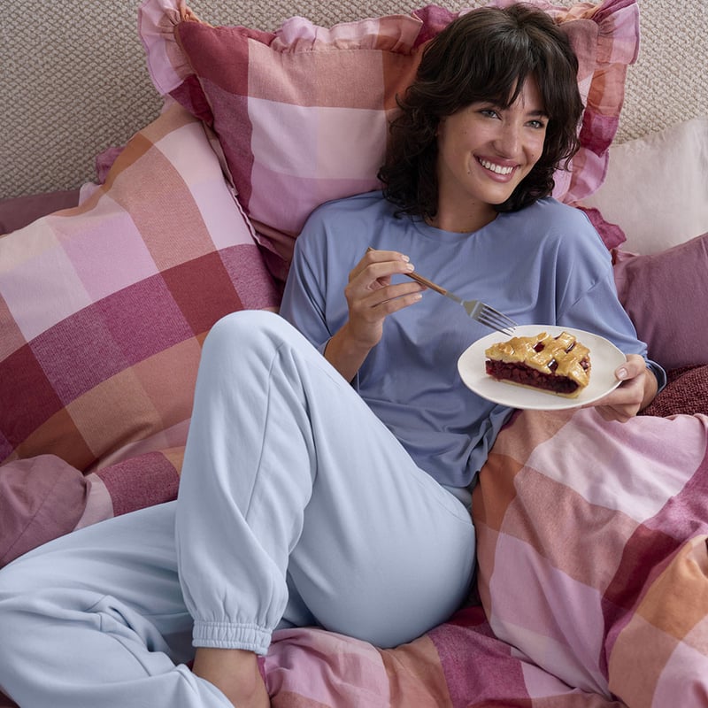 Ruffle Toffee Flannelette Pillowcases