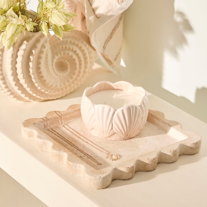 Petra Natural Scallop Tray