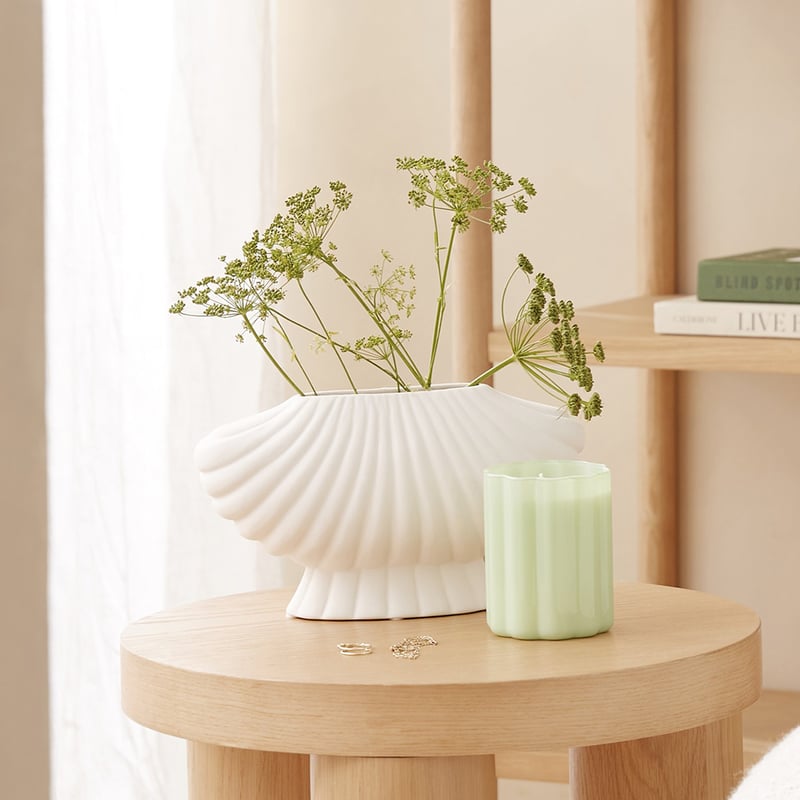 Conche White Wide Vase
