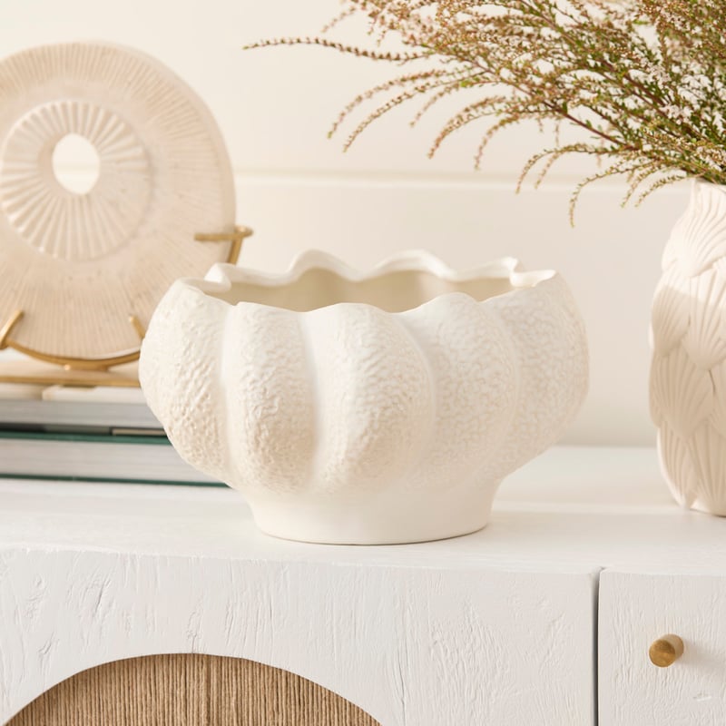 Coral Off White Pot