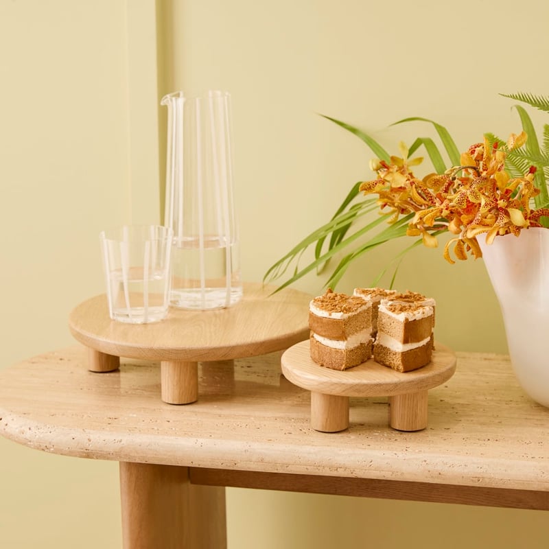 Banto Natural Oak Footed Platter