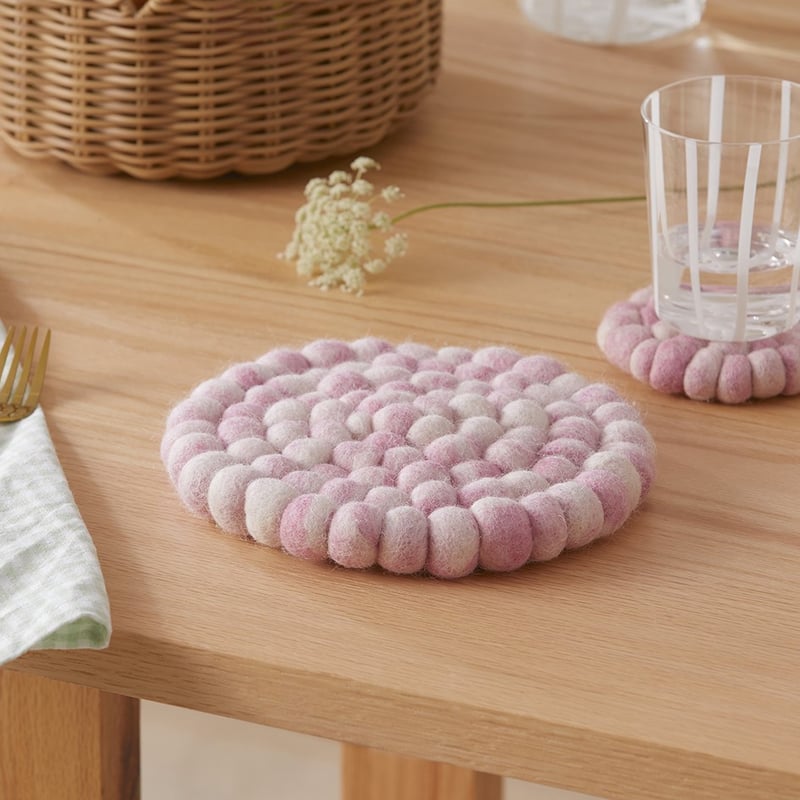 New Zealand Wool Berry Space Dyed Trivet