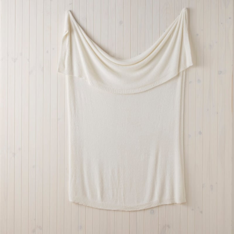 Akira White Throw
