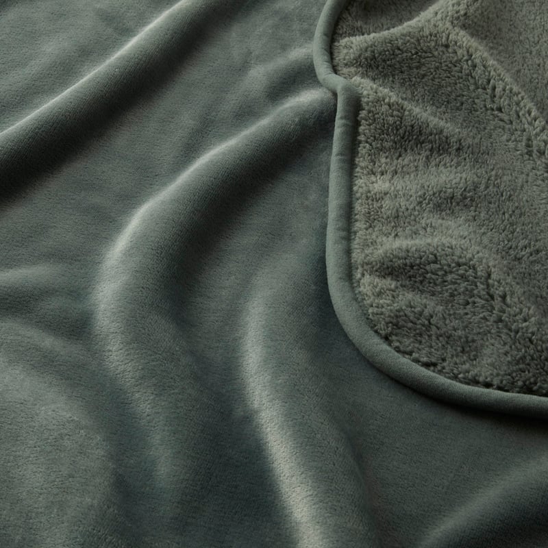 Sherpa Cypress Throw