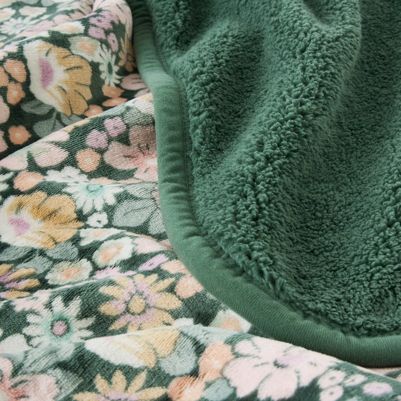 Sherpa Libertine Floral Green Throw
