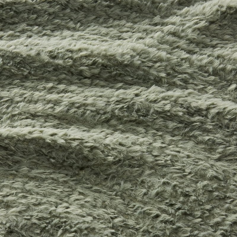 Munich Sage Feather Yarn Throw