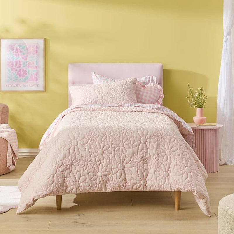 Daisy Soft Blush Quilted Quilt Cover Set