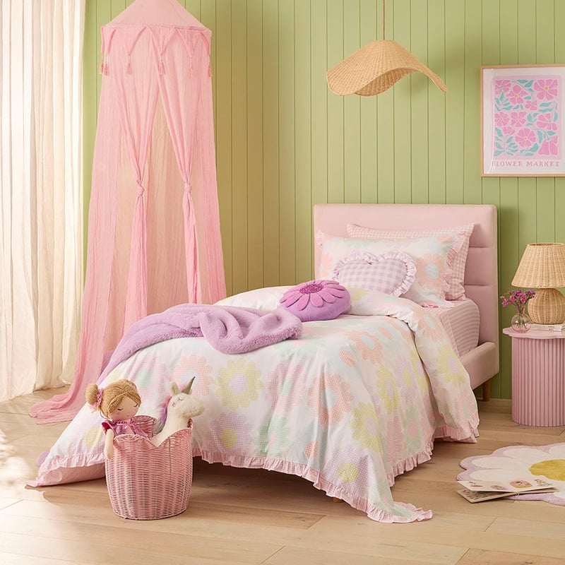 Gingham Flower Ruffle White Quilt Cover Set