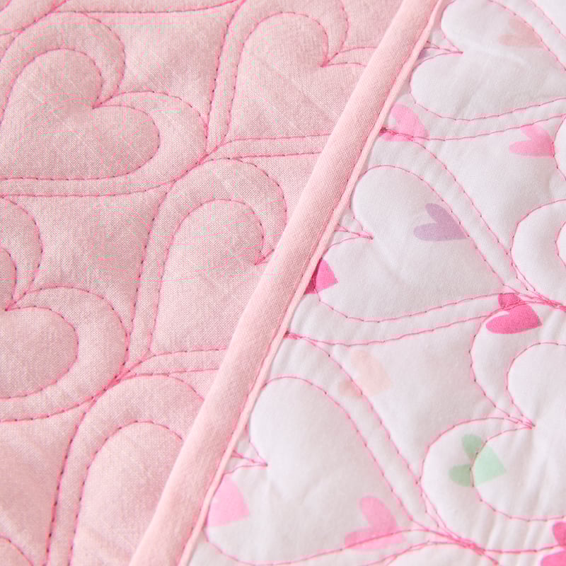 Mini Heart Lilac Quilted Coverlet