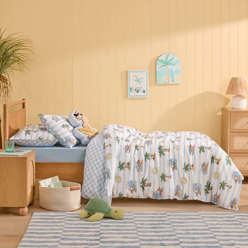 Surfing Dog White Quilt Cover Set