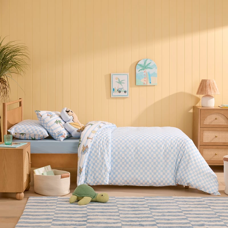 Surfing Dog White Quilt Cover Set