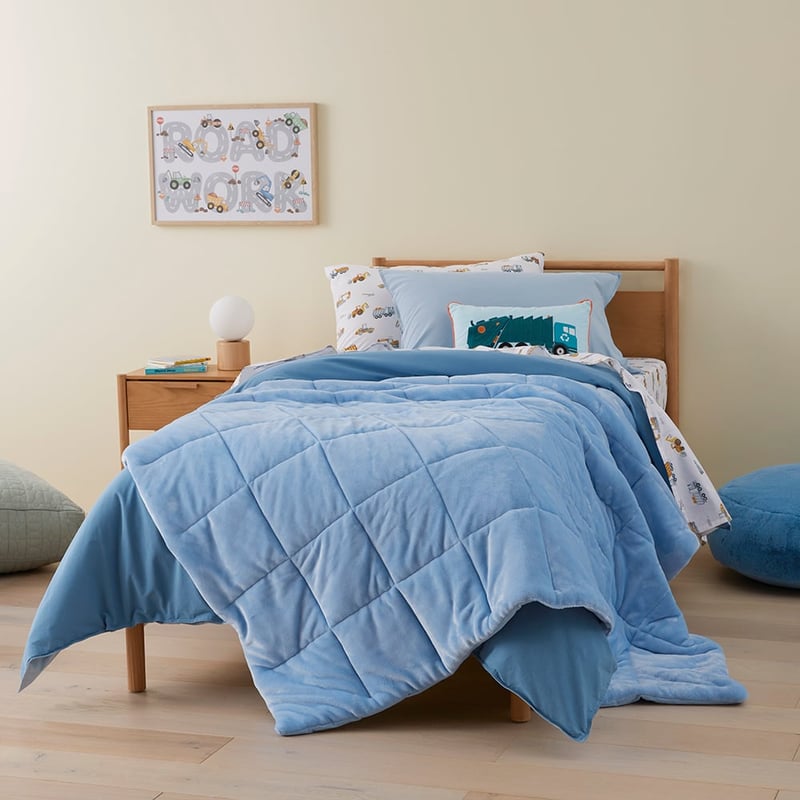 Super Cuddly Sky Blue Blanket