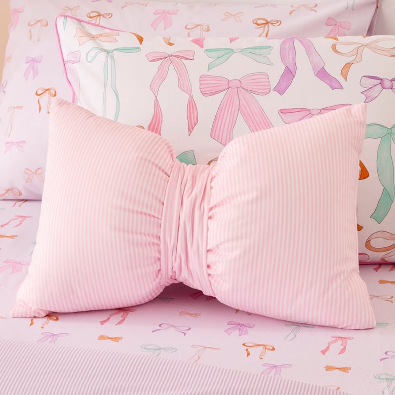 Bow Cushion