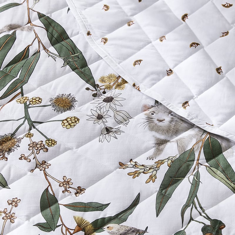 Gumnut Gully White Quilted Printed Play Mat
