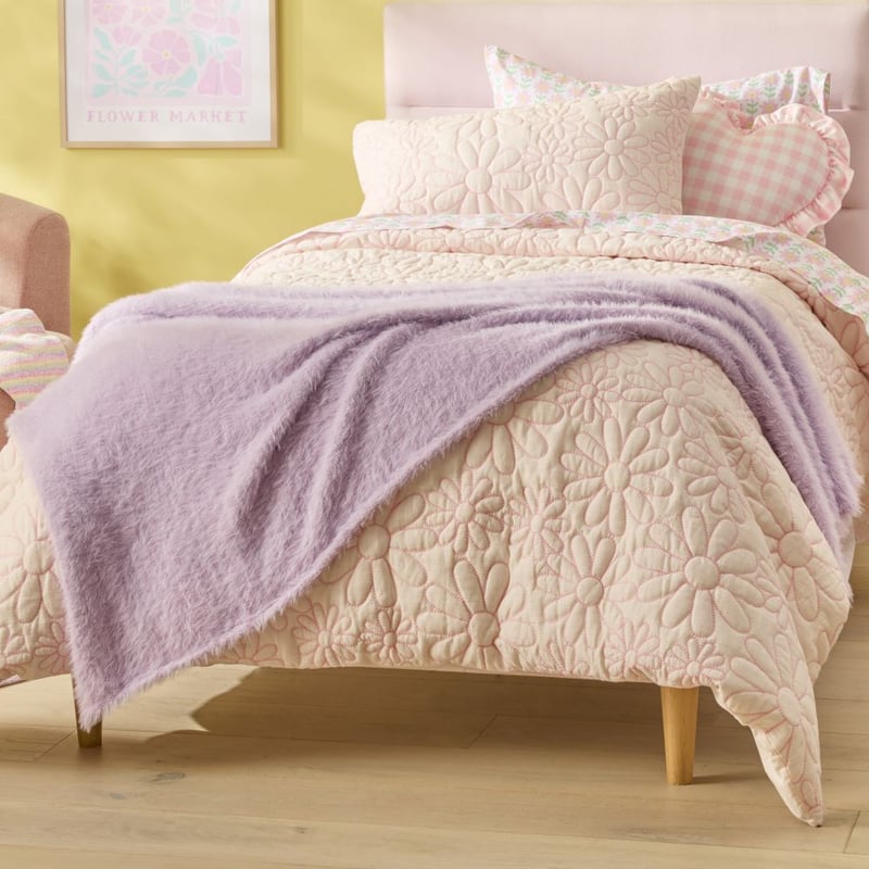Fluffy Lilac Faux Fur Throw