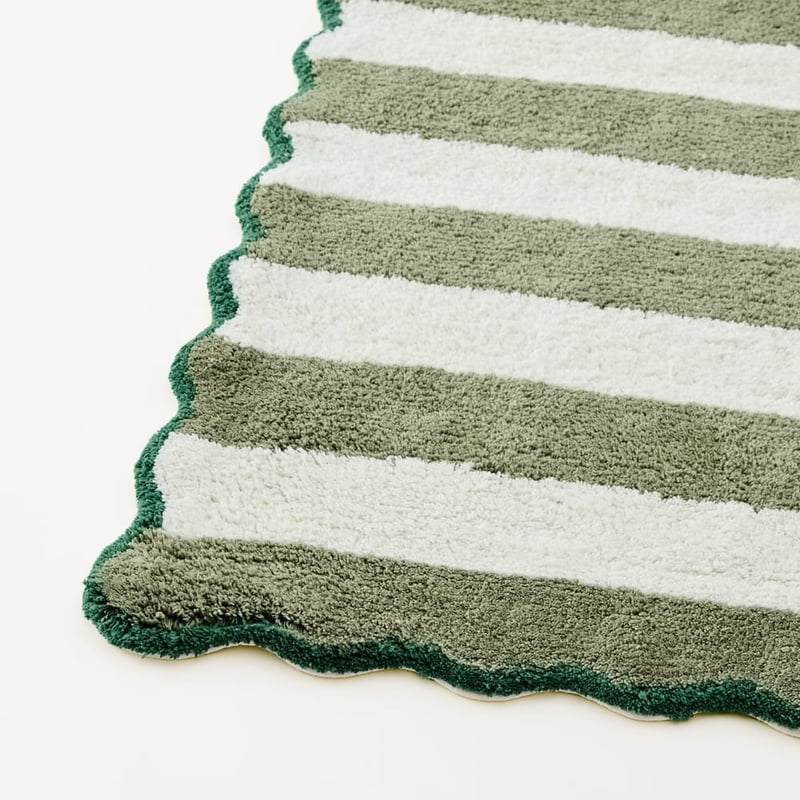 Scallop Moss & Natural Stripe Bath Mat