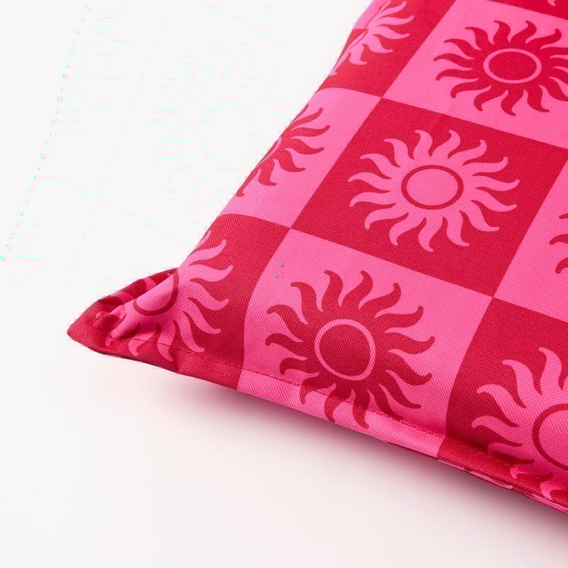 Sundown Pink Padded Canvas Beach Chair
