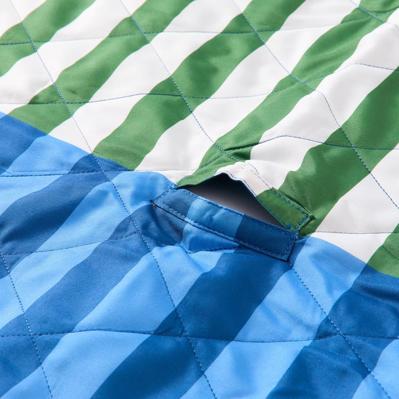 Whitehaven Blue Cabana & Umbrella Picnic Rug