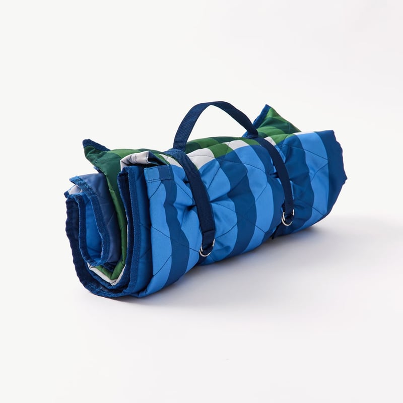 Whitehaven Blue Cabana & Umbrella Picnic Rug
