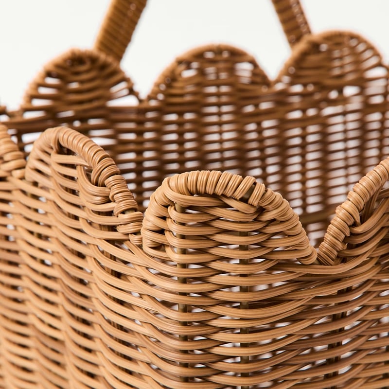 Scallop Natural Picnic Basket