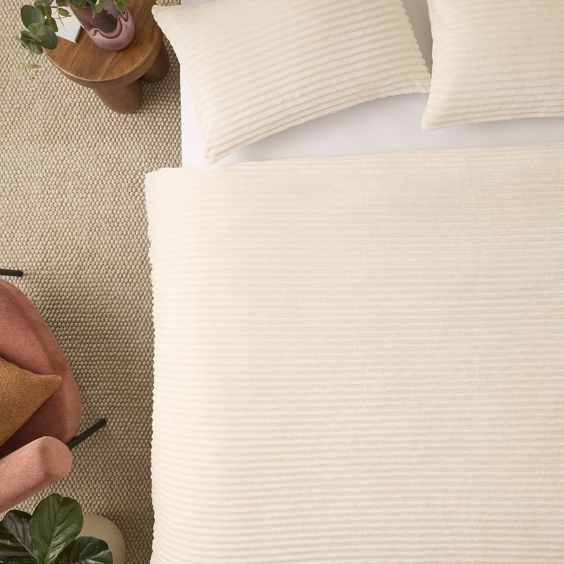 Fur Ribbed Off White Quilt Cover Set