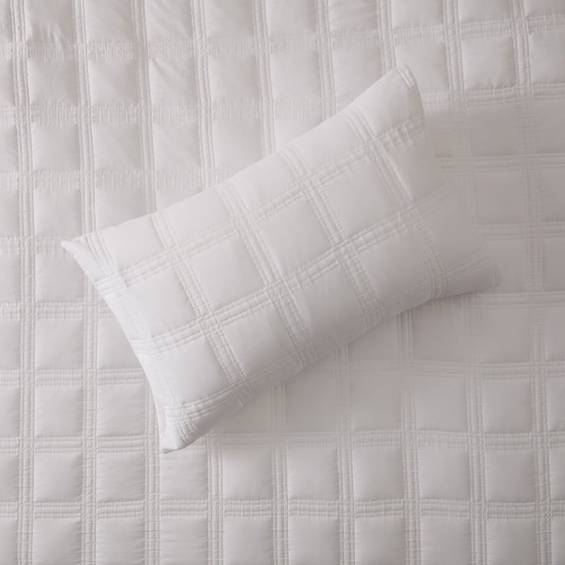 Dakota White Quilted Coverlet Set