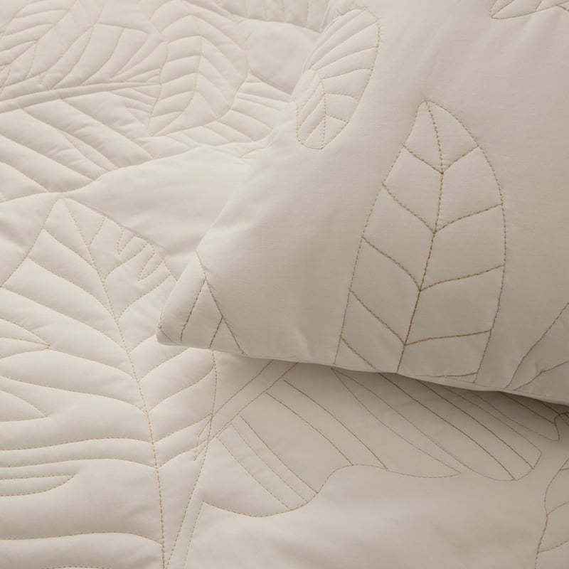Ellie White Palm Quilted Quilt Cover Set