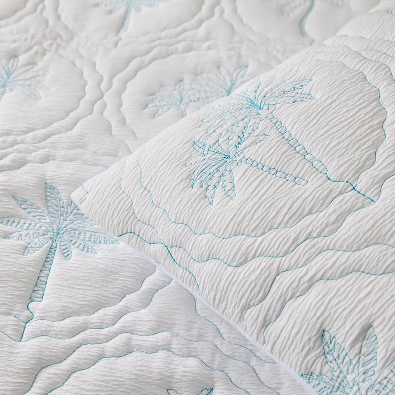 Palm White Crinkle Quilted Quilt Cover Set