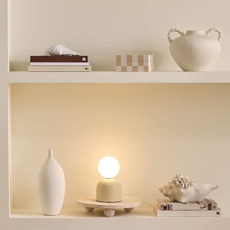 Clapton Cream Table Light