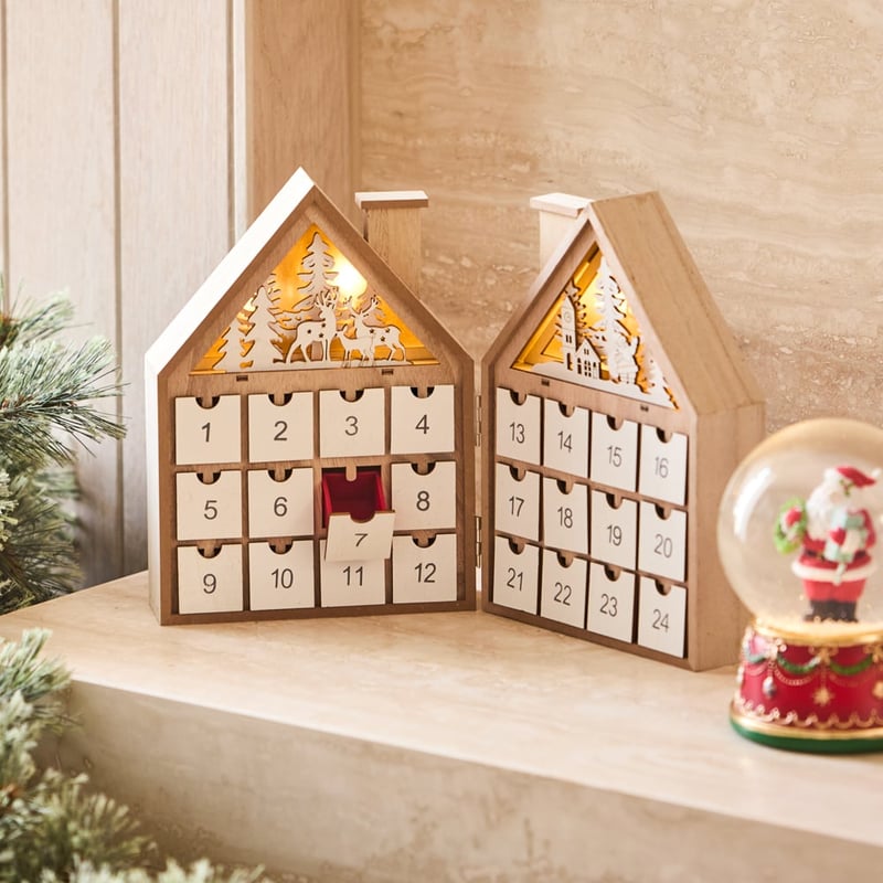Festive Scenes Natural Advent Calendar