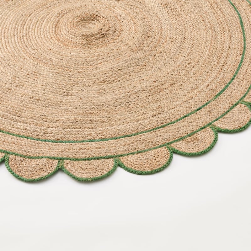 Jute & Forest Scalloped Round Rug