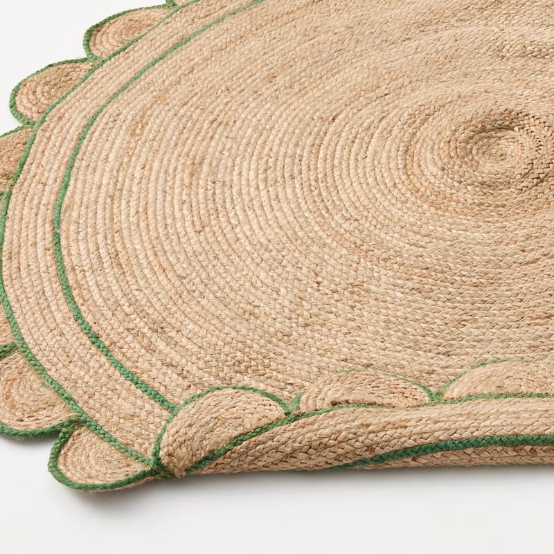 Jute & Forest Scalloped Round Rug