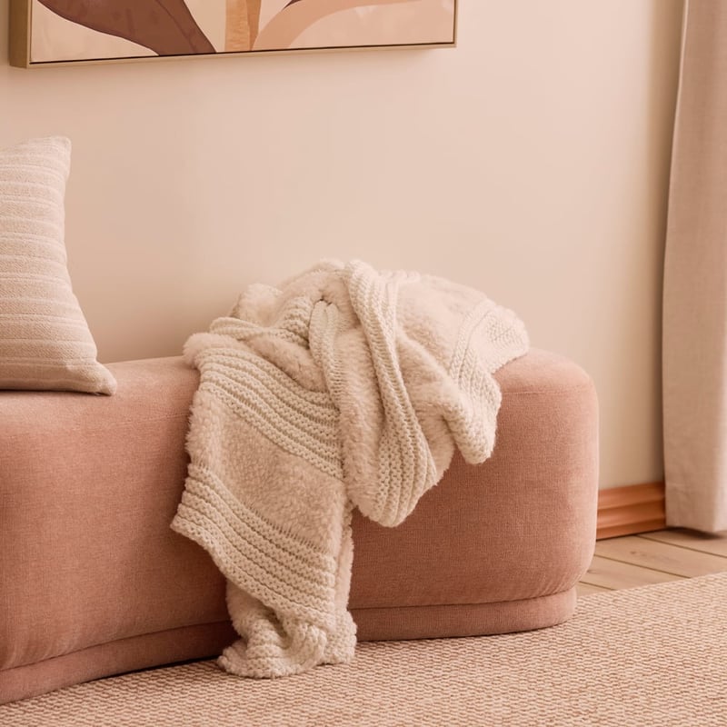 Kidney Blush Bench Seat