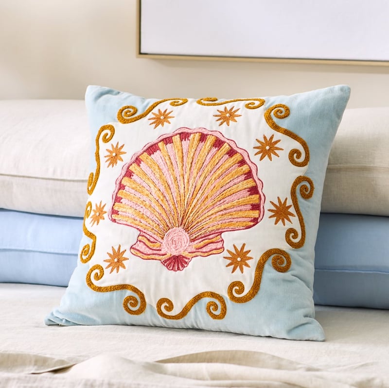 Sirena Clamshell Cushion