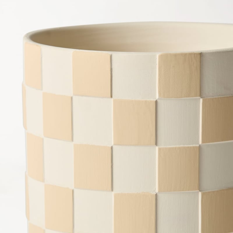 Checkerboard Natural & White Pot