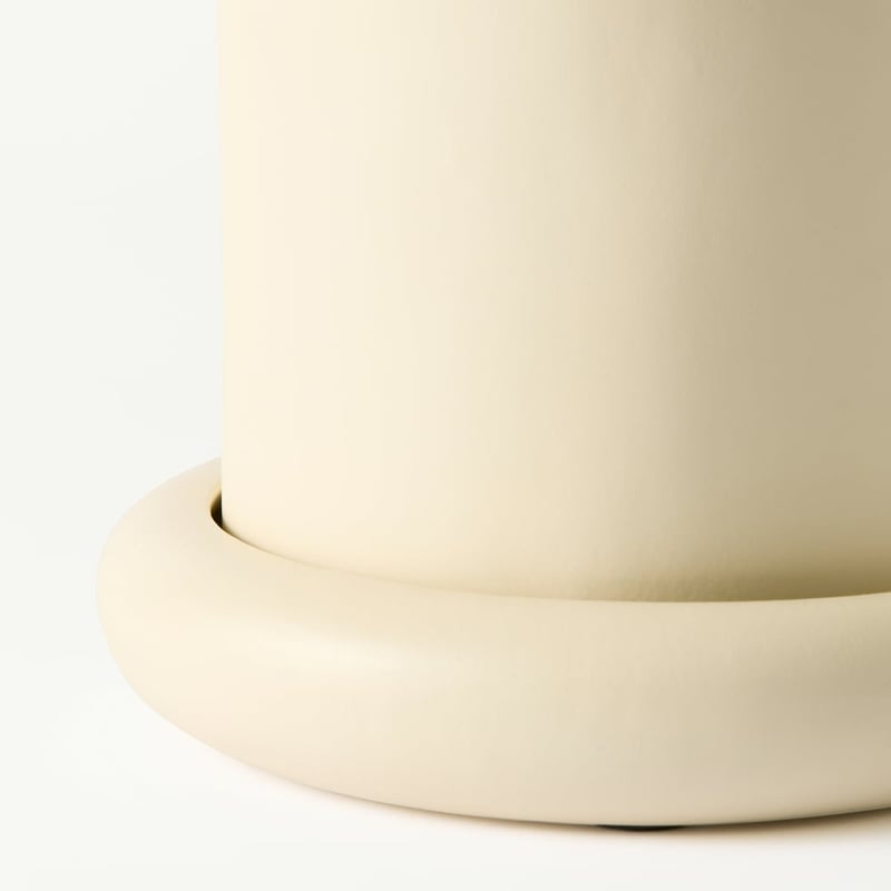 Venus Off White Pot