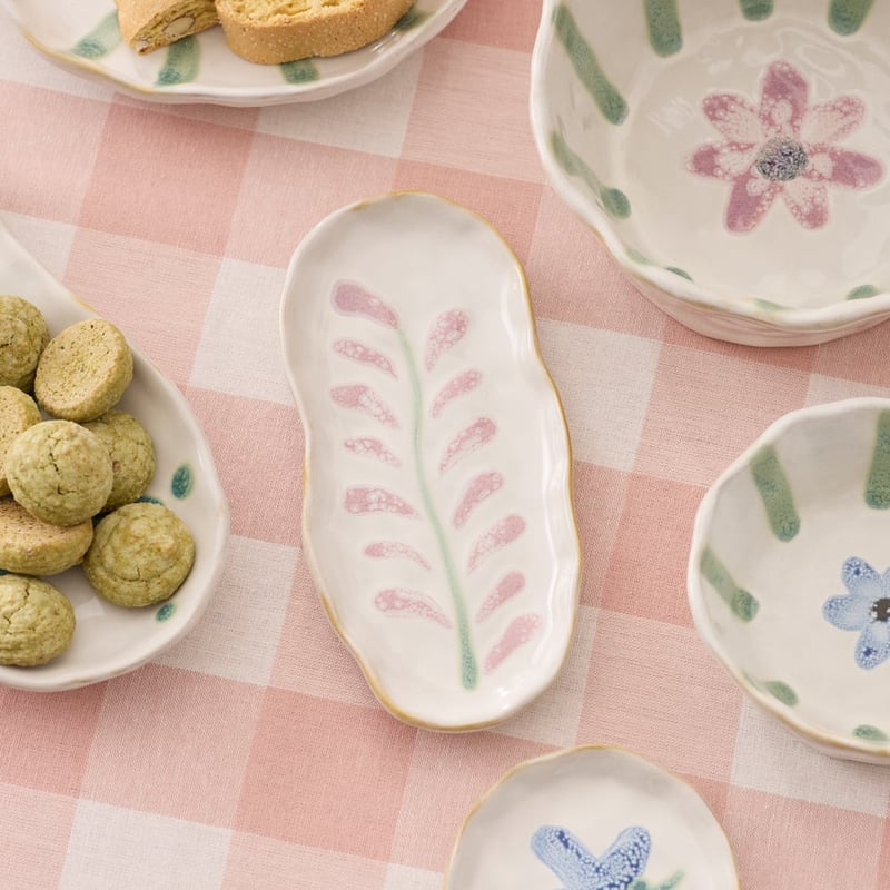 Flower Fields Pink Vine Oval Serving Plate